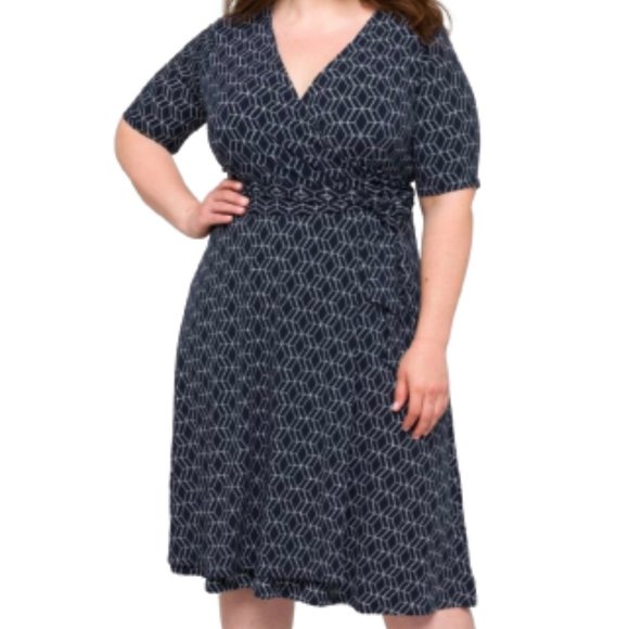 42 Hawthorne Kaitlyn Surplice Geo Navy & White Dress - 3X